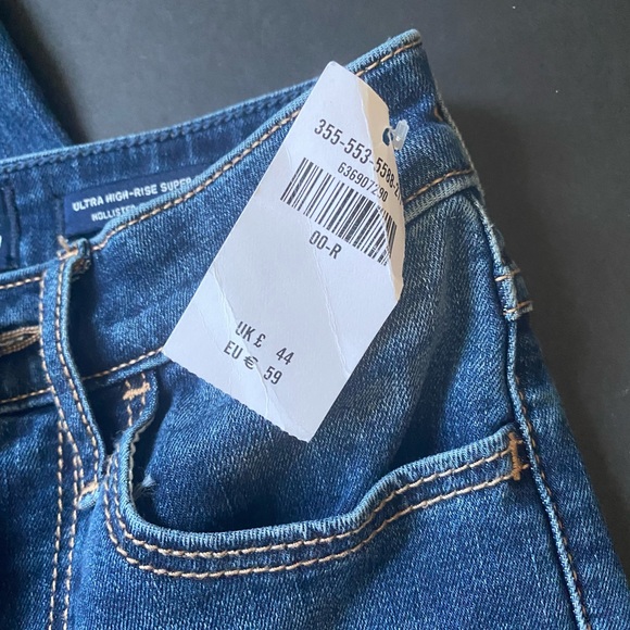 Hollister high rise waist distressed skinny jeans - Picture 5 of 9